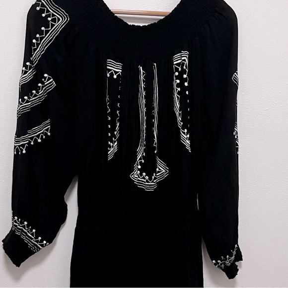 Tularosa Jacqueline Off Shoulder Embroidered Mini Dress Size Small - Picture 4 of 12